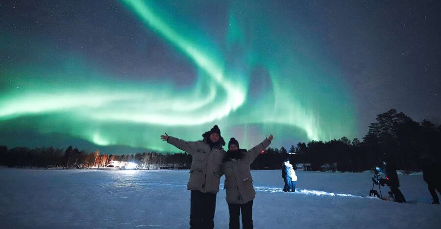Rovaniemi: Unlimited Mileage and Hours Aurora Hunting Pro - The viewpoint and the moment you came for
