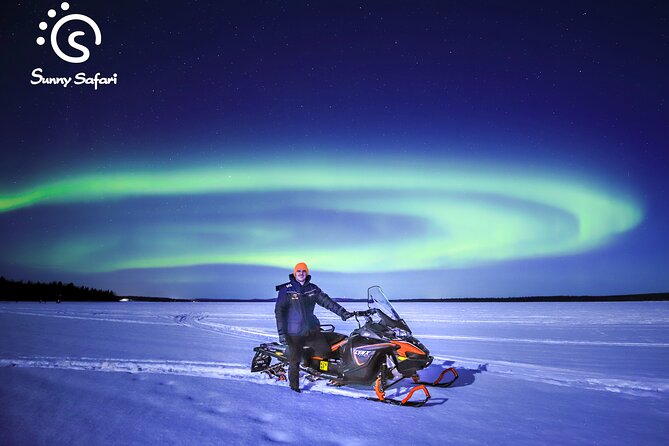 Searching Aurora with Snowmobile - The frozen lake stop and night sky