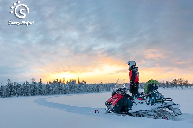 Snowmobile Safari into Arctic Wilderness - Learning the controls before the forest