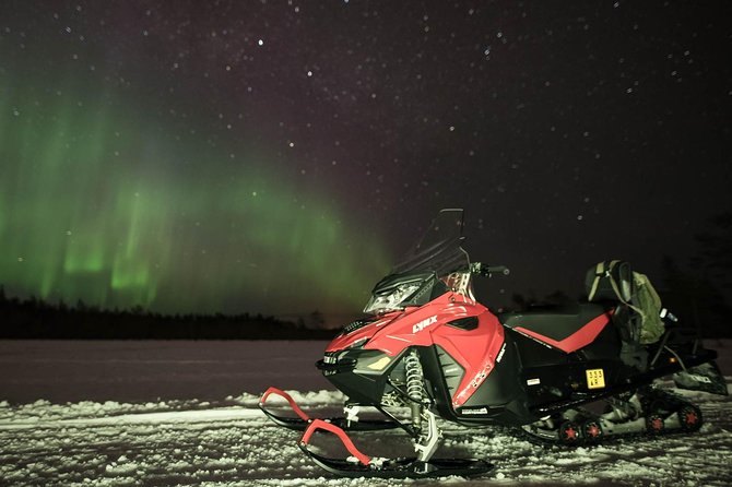 Snowmobile Safari to Search for the Northern Lights - Chasing the aurora without false promises