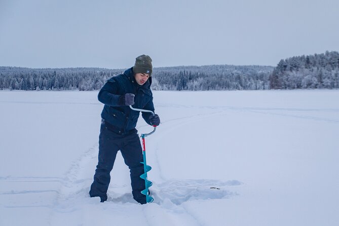 Snowshoeing Adventure with Ice-Fishing, Fire and Survival - Fire, Finnish barbecue, and the warmest hour