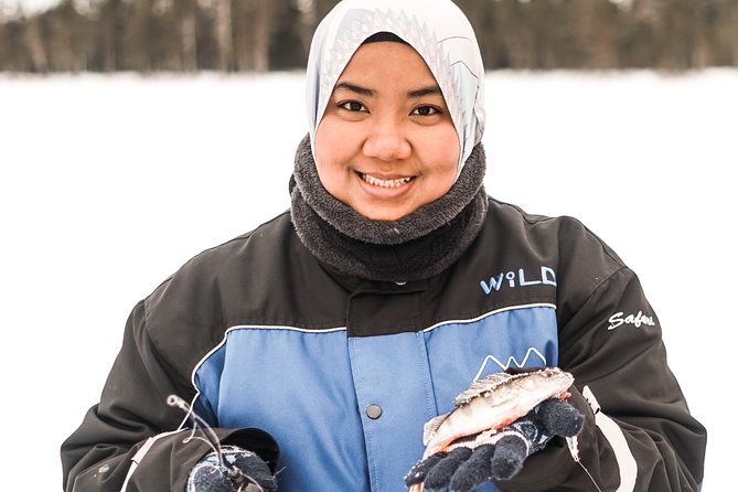 Snowshoeing and Ice Fishing Tour - Group size and the feel of the outing