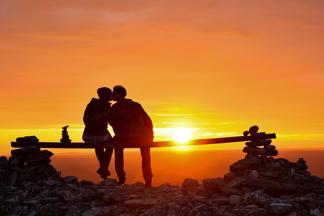 Sunset at the Arctic Circle - Key points to know before booking