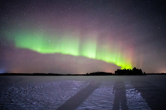 The Ultimate Guaranteed Aurora Hunt - Staying warm during a long northern night