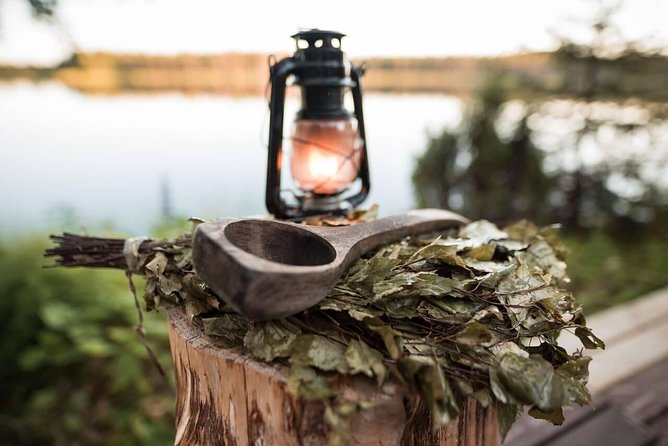 Traditional Lappish evening in the wilderness with dinner - The possible Northern Lights bonus