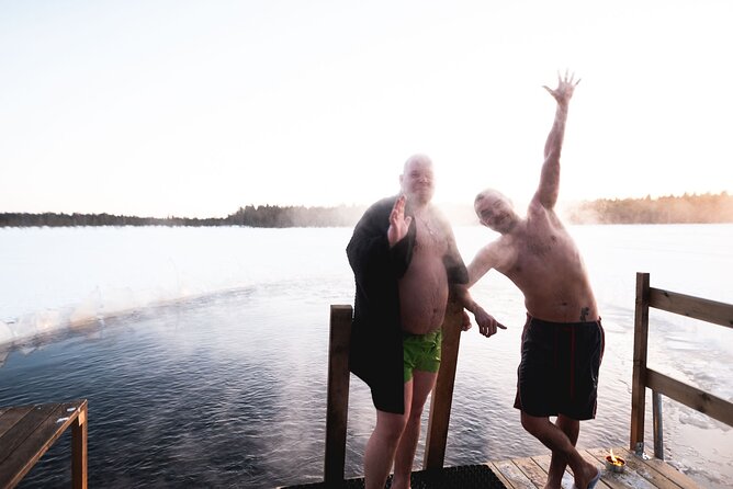 Traditional Lappish evening in the wilderness with dinner - How the wood-fired sauna works